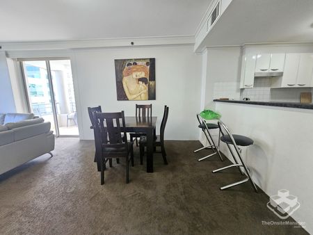 Fully Furnished Spacious One-Bedroom Apartment in The Bentleigh - Photo 4