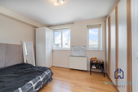 Ferguson Close, London, E14 - One Bedroom Flat To Rent - £404pw / £1,750pcm - Photo 4