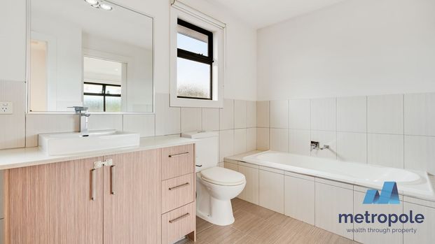 4/3 Gregory Street, OAK PARK, VIC - Photo 1