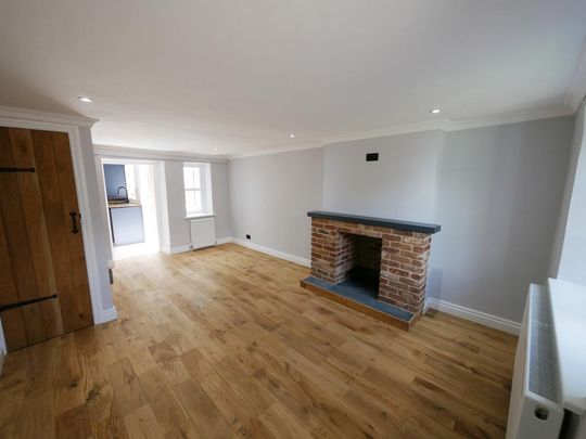 2 bedroom terraced house to rent - Photo 1