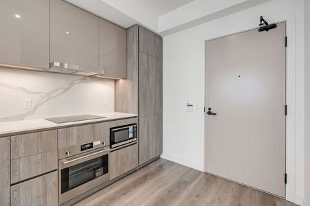 For Lease - 8 Interchange Way Unit# 4303, Vaughan, Ontario - Photo 4