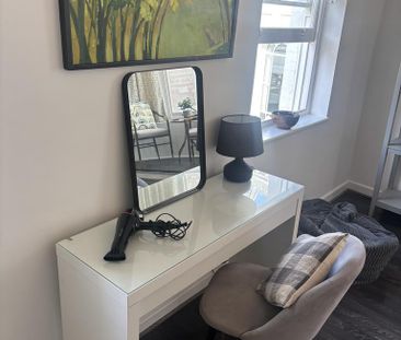 8 bedroom house of multiple occupation to rent - Photo 2