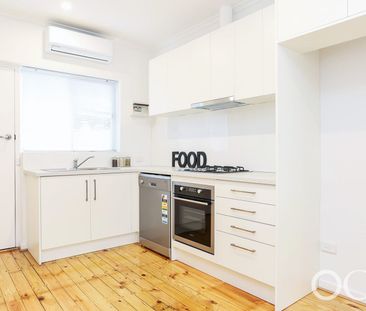 Open the Door To Easy Living in a Prime Pocket of Ascot Park - Photo 2