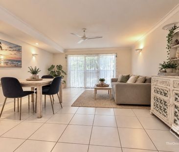 Stylish 2-Bedroom townhouse in Sailfish Cove, Mermaid Waters - Photo 2
