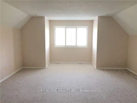 Property For Lease | W9048314 - Photo 4