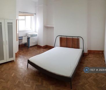 1 bedroom in a house share to rent - Photo 4