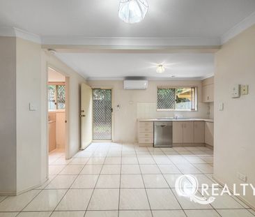 🏡 Picture Perfect Family Townhouse - Photo 5