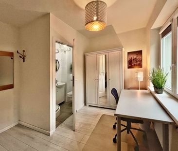 Bronowice, prywatna łazienka, WiFi, Radzikowskiego - Zdjęcie 1