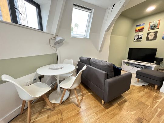 2 Bedroom Apartment To Rent - Photo 1