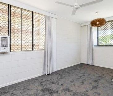 Cozy Coastal Living in the Heart of Yeppoon - Photo 5