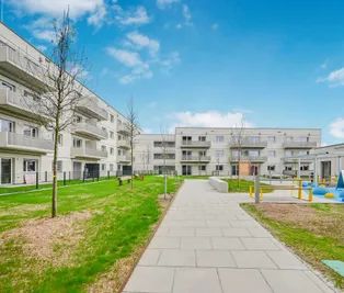 Unbefristete Neubau-Mietwohnung im Oberen Hausfeld Top 2.16 | Termin online buchen: www.hausfeld22.at/nordlicht - Foto 1
