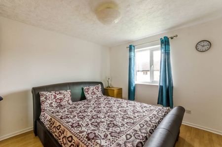 Harrier Way, Beckton, E6 - Photo 4