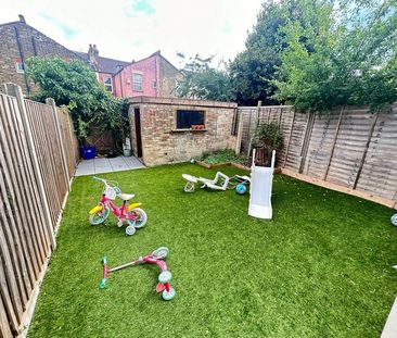 1 Bed Terraced House, St. James's Road, CR0 - Photo 2