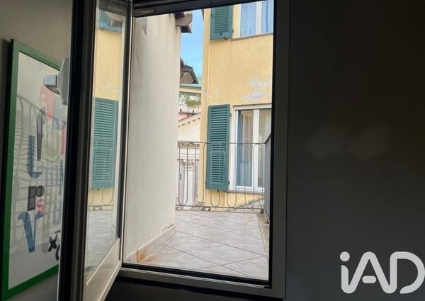 Via via xxv aprile, Genova, Liguria 16123