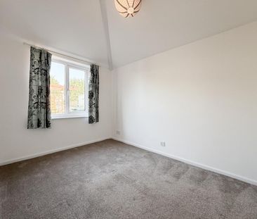 Swindon Lane, Cheltenham GL50 4NZ - Photo 4