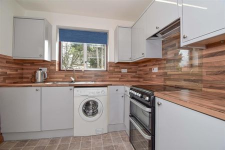 3 bedroom bungalow to rent - Photo 5