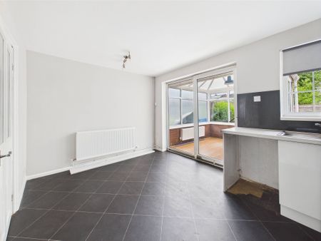 Merton Grove, Tyldesley, M29 - Photo 5