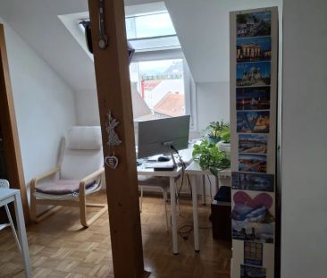 Charmante Dachgeschoßwohnung in Zentrumsnähe - Foto 1