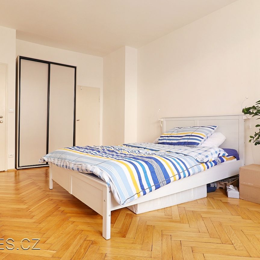 Pronájem bytu 2+1 60 m² - Photo 1