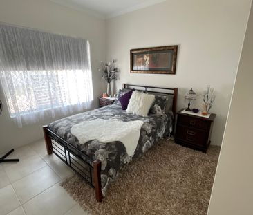 14 Whimbrel Crescent, Coodanup WA 6210 - House For Rent | Domain - Photo 6