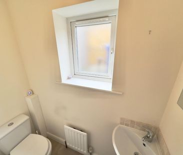 3 bedroom House To Let - Photo 6