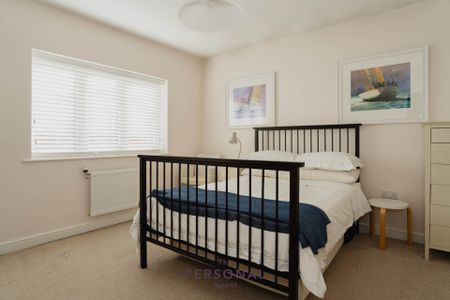 Richmond Cresent, Epsom - Photo 4