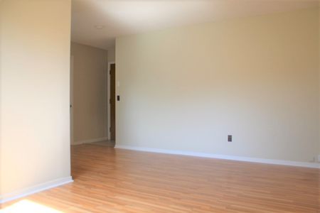 602 Graham ave # 106 - Photo 5