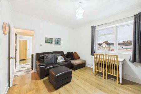 High Street, Aldershot, Hampshire, GU11 - Photo 3