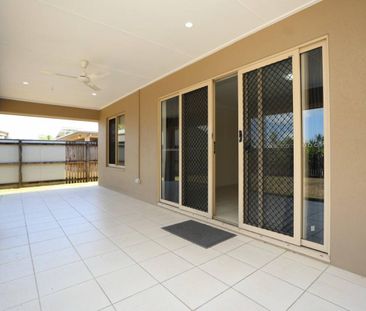 Fully Air Conditioned - Large Patio and Backyard with Rear Access - Photo 6