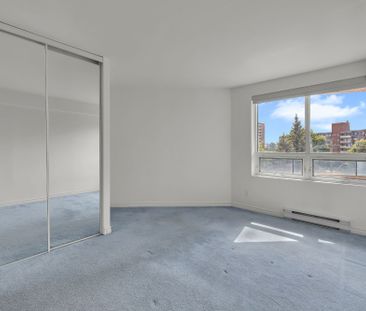 For Lease - 3105 Carling Avenue Unit# 503, Crystal Bay - Rocky Poin... - Photo 2