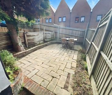 2 bedroom semi-detached house to rent - Photo 1