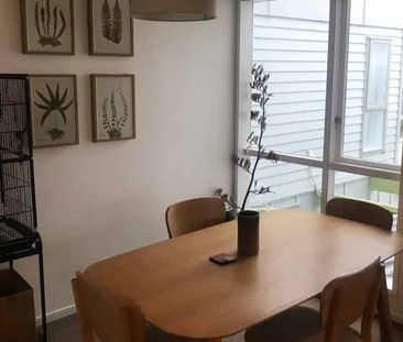 3 Bedrooms, 2 bathrooms - Photo 4
