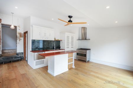 31 Hotham Street, Preston VIC 3072 - House For Rent | Domain - Photo 2