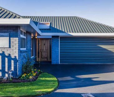 Family Home in a Prime Location - Photo 3