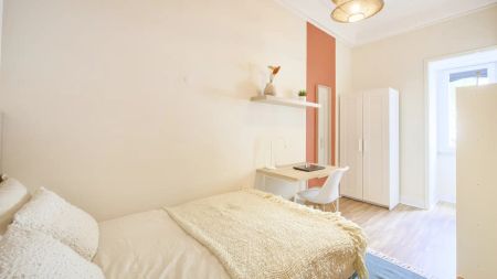 Room for rent in shared 9-bedroom apartment in Lisbon - Foto 2