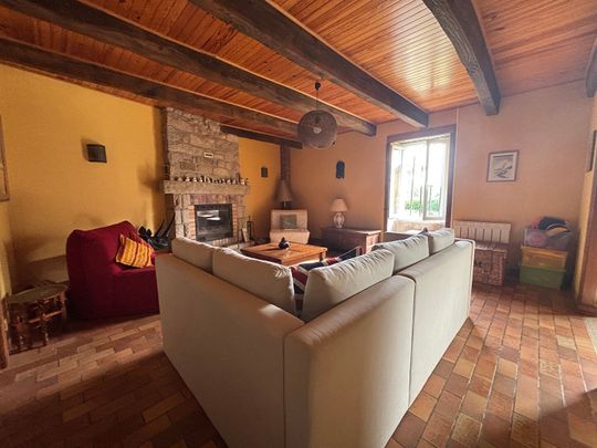 Location Maison 4 pièces 127m² - Photo 1