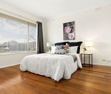 Charming 3-Bedroom Home with Great Natural Light in Thomastown - Photo 3