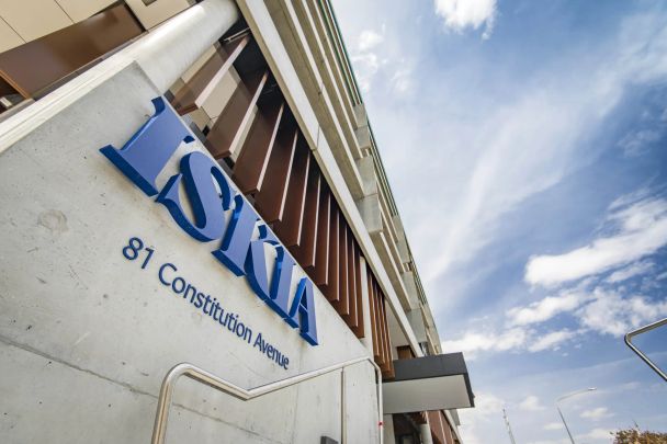 Charming Two-Bedroom Apartment in the sort after Iskia building. - Photo 1