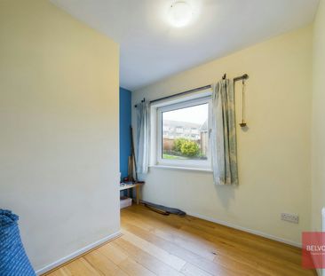 Terraced House to rent on - Photo 2