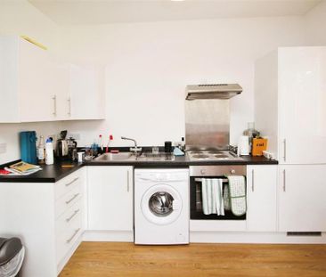 1 bedroom flat to rent - Photo 6