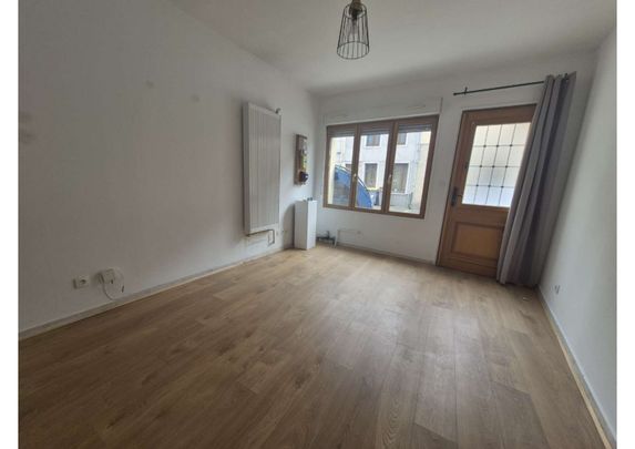 Location Maison 5 pièces 95m² LILLERS 62190 - Photo 1