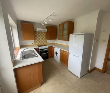 3 bedroom detached house to rent - Photo 2