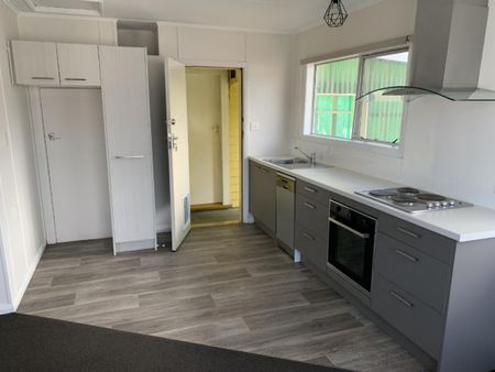 Home Sweet Home close to Richmond - move in before Christmas - Photo 4