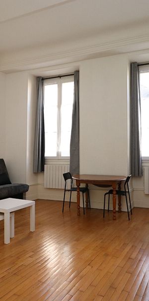 Location Appartement 1 pièce 25m² - Photo 1