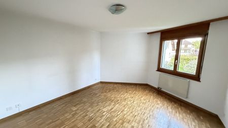 La quiétude d'un quartier résidentiel près des commerces - Foto 4