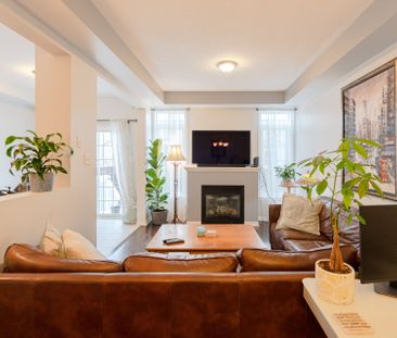 For Lease - 819 Tabaret Street, Kanata, Ontario - Photo 2