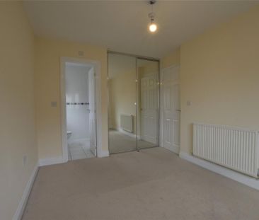 3 bedroom property to rent - Photo 1