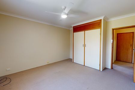 4/2 Brisbane Street, Lorn NSW 2320 - Photo 2