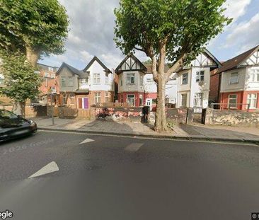 Studio Flat, Chichele Road, NW2 - Photo 1