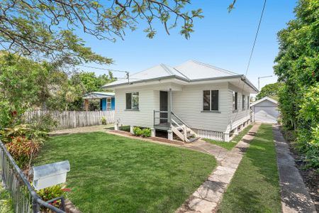 78 Moreton Avenue, Wynnum. - Photo 2